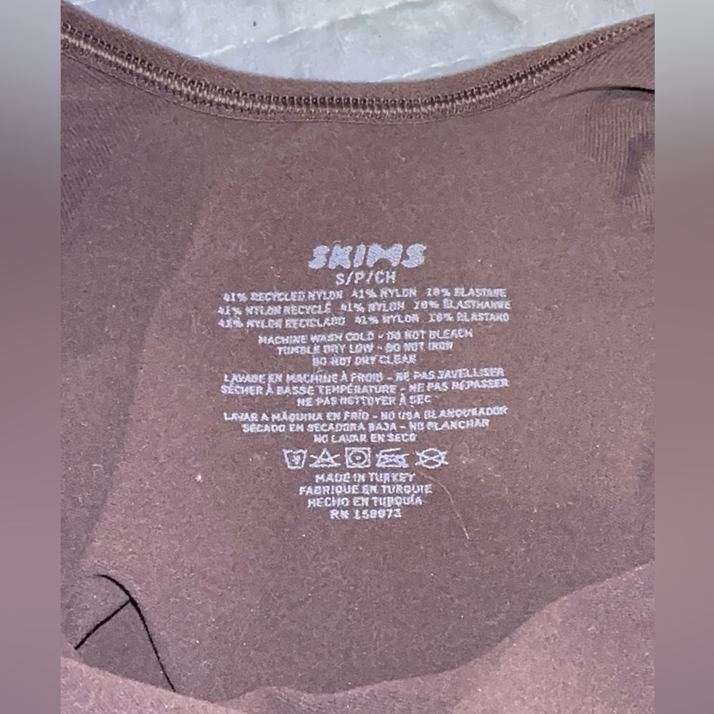 SKIMS Seamless Sculpt Thong Bodysuit - Picture 3 of 3
